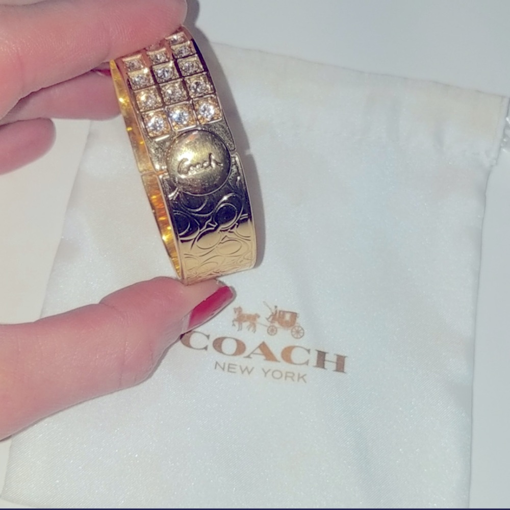 Coach bracelet on really good condition